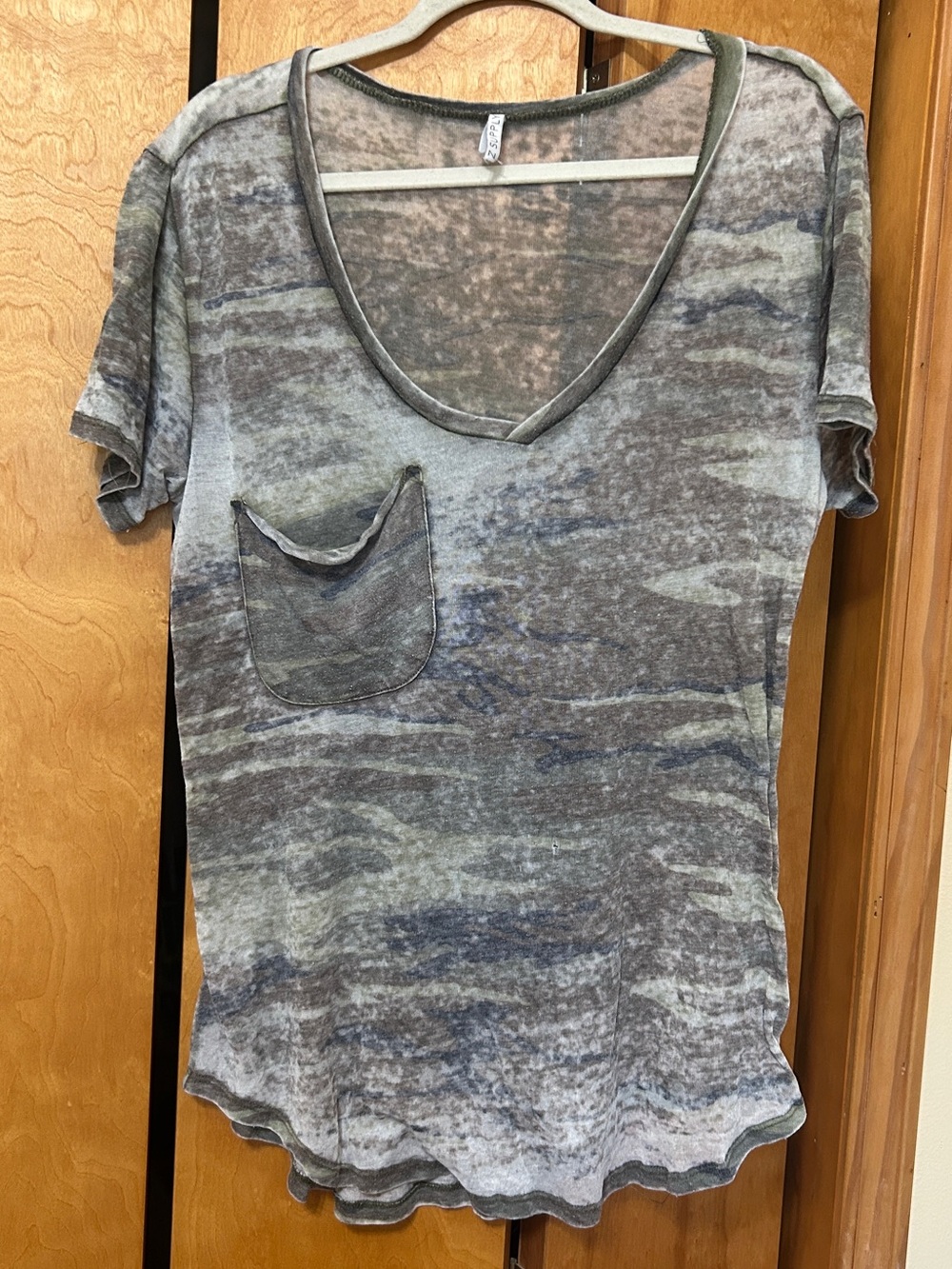 Z Supply Washed Heathered Camo V-Neck Pocket Tee